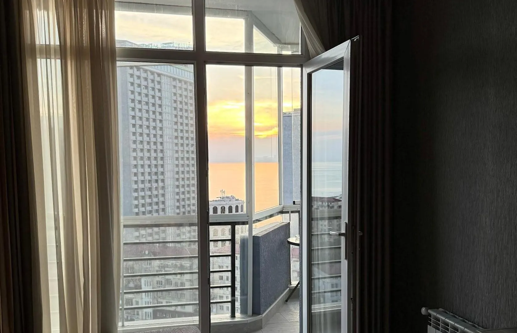 Pirosmani 18D,2 Room With A Beautiful View Batumi Georgia